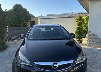 Opel Astra J 2010 SPORT cosmo