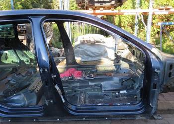 PRÓG SŁUPEK PRAWY BOK LH5X PASSAT B8 KOMBI