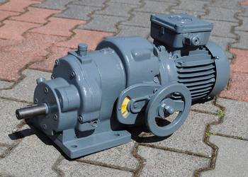Motoreduktor 0.75kw z regulacją 16,8-84obr./min.