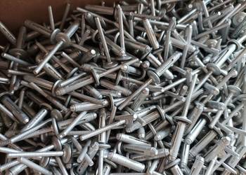 Aluminiowy nit z uszczelką 4,8