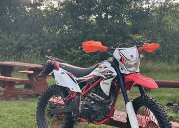Asix defender 250 cross enduro 4t rozrusznik lampy  jak nowy