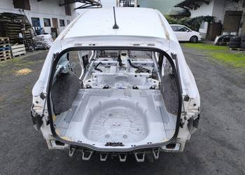 WANNA TYŁ BŁOTNIKI DACH FORD FOCUS MK3 LIFT KOMBI
