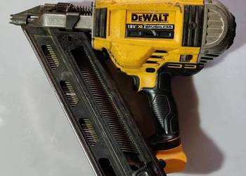 Gwoździarka dewalt
