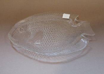 zestaw talerzyków szklanych 7 szt w formie ryb nr 657	Fiaf