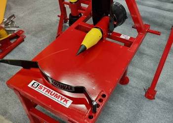 Łuparka z ręcznym dociskiem za pomocą wajchy.