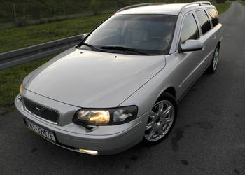 Volvo V70 2,4 T5 Turbo 200 KM Klimatronik Limited Edition 75 Anniversary