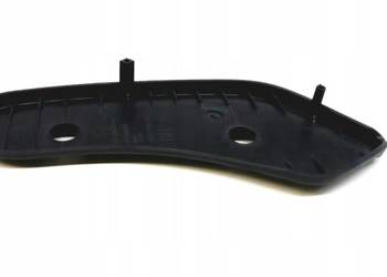 VOLVO S40 V50 chlapacz przedni prawy 30764080 OE VOLVO S40 V50 chlapacz przedni prawy 30764080 OE