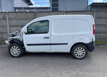 Renault kangoo uszkodzony przód silnik sprawny
