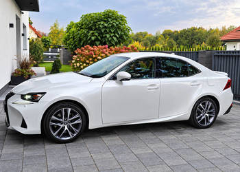 Lexus IS 300 | Elegancki sedan premium | Komfort i niezawodność | Zadbany
