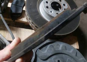 Komplet Hamulce przód VW/Audi/Skoda/Seat