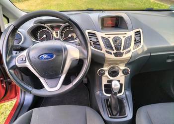 Sprzedam Fiestę sprowadzony