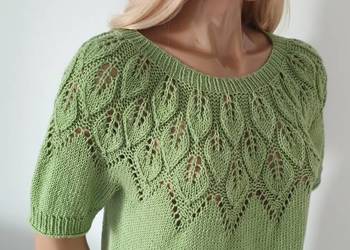 Sweterek ręcznie robiony na drutach