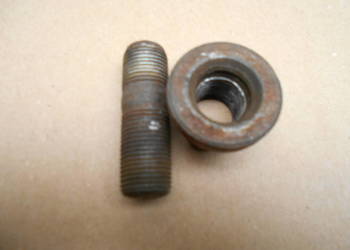 Szpilka nakretka koła iveco