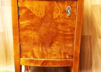 Szafka nocna politurowana