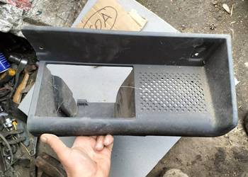 FIAT 126P 126 P ELEGANT MALUCH SCHOWEK PÓŁKA PASAŻERA OSŁONA GŁOŚNIKA