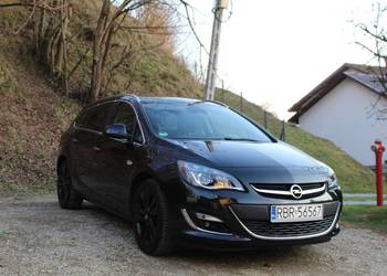 Opel Astra J Sports Tourer 1.4 Turbo 140KM 2013r.