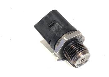 CZUJNIK CIŚNIENIA PALIWA MERCEDES W245 A0061533328 2.0 109KM 05-11