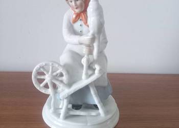 Figurka porcelanowa Kobieta przy kołowrotku Art Deco