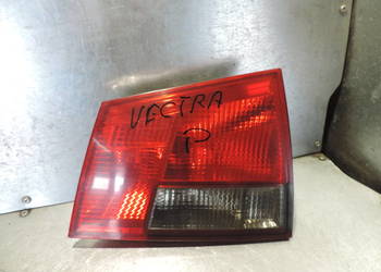 OPEL VECTRA C KOMBI FL LAMPA PRAWY TYŁ W KLAPIE