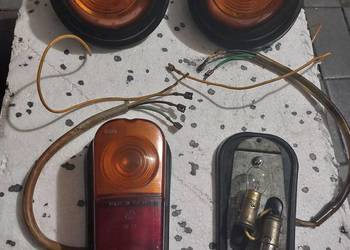 Lampy tylne i lampy kierunkowskazów przód Syrena 105.