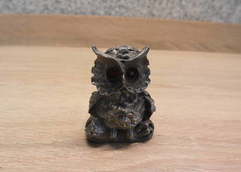 Metalowa sowa
