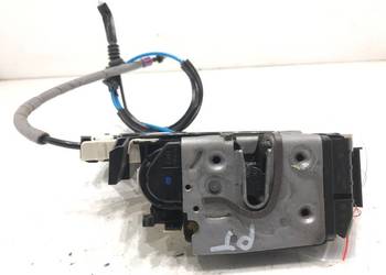 ZAMEK DRZWI PRAWY TYŁ MERCEDES X204 SUV A2047301435 08-15