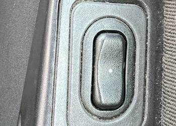 Przełącznik szyby pasażera Opel Meriva A