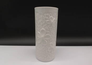 Biały, cylindryczny wazon porcelanowy z bawarskiej manufaktury Mitterteich