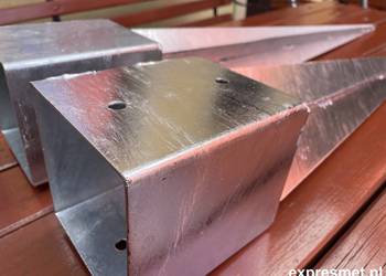 PODSTAWA SŁUPA 100x100x750mm kotwa wbijana wspornik pod belkę 100x100x750mm