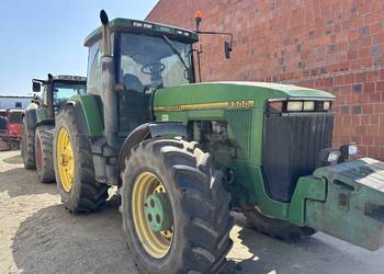 John Deere 8300
