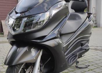 skuter piaggio x10 125 kat b. największy skuter w klasie 125
