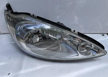 FORD KA 2 PRAWA LAMPA PRZÓD