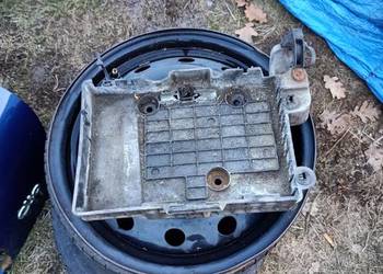 Podstawa akumulatora. Renault Megane 2 II 1,4 16v