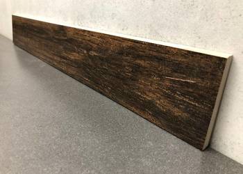 Cokół drewnopodobny 60 cm, listwa przypodłogowa wenge