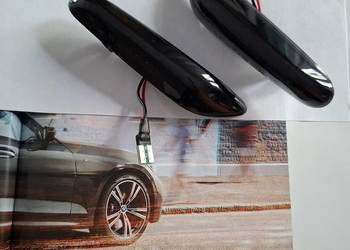 Dynamiczne Kierunkowskazy LED Dymione Boczne BMW E60 E61 E87 E90 Plywające