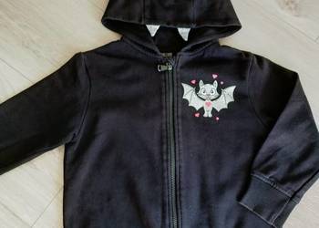 Bluza dziewczęca z kapturem czarna z wampirem 110