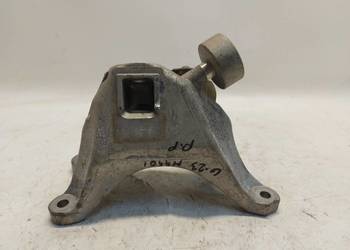 BMW G23 G22 M440i Cabrio Łapa mocowanie silnika prawa 6870746