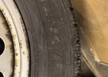 Opony/koła zimowe 215/60/R17C + opony letnie (razem 6 szt.)