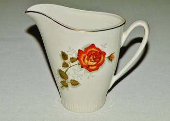 Mlecznik - dzbanek porcelanowy Włocławek , lata 80-te PRLu