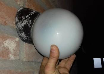 Retro lampa wisząca większe jajeczko lata 60 bakielitowy uch