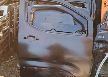 Drzwi prawe przednie 9843488980 Opel Combo E Drzwi prawy przód