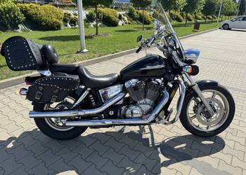 Honda Shadow VT 1100 chopper cruiser motocykl