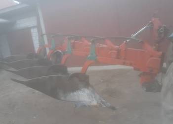 Pług 4 vario kverneland Pług 4 vario kverneland