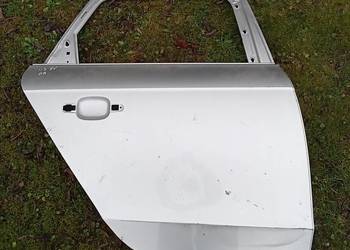 Audi A3 8V Hathback drzwi tylne prawe.