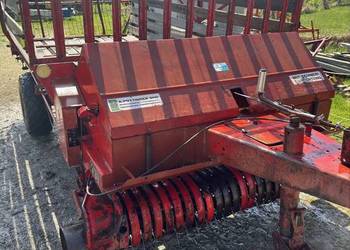 Przyczepa samozbierająca przyczepy samozbierające zbierak do siana trawy