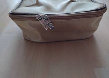 Nowa kosmetyczka kuferek. Np. na prezent