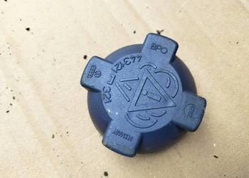 KOREK ZBIORNICZEKA WYRÓWNAWCZEGO PŁYNU CHŁODNICY Audi 80 B4 80B4