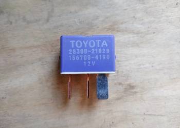 Toyota przekaźnik 28300-21020