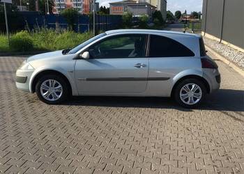 Sprzedam Renault Megane 2-Bogato wyposażony (klimatyzacja działa)