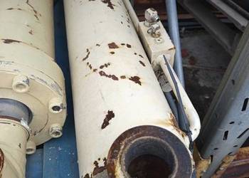 Siłowniki hydrauliczne do JGL 600 AJ